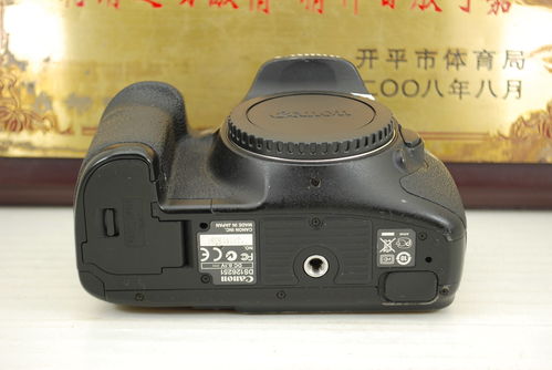 佳能7d是全画幅吗 佳能7d是全画幅吗值得买吗