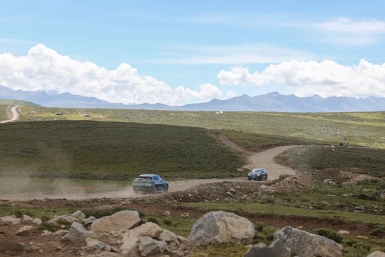 华为,‘卷’入汽车业