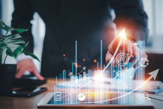 五大上市险企前11月揽收保费2.4万亿元:寿险表现分化加剧,财险保费增速回落