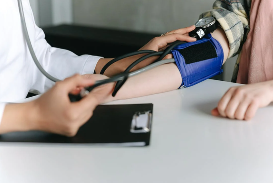 数字疗法纳入商保,给保险公司带来无限想象空间的同时还有多少路要走?