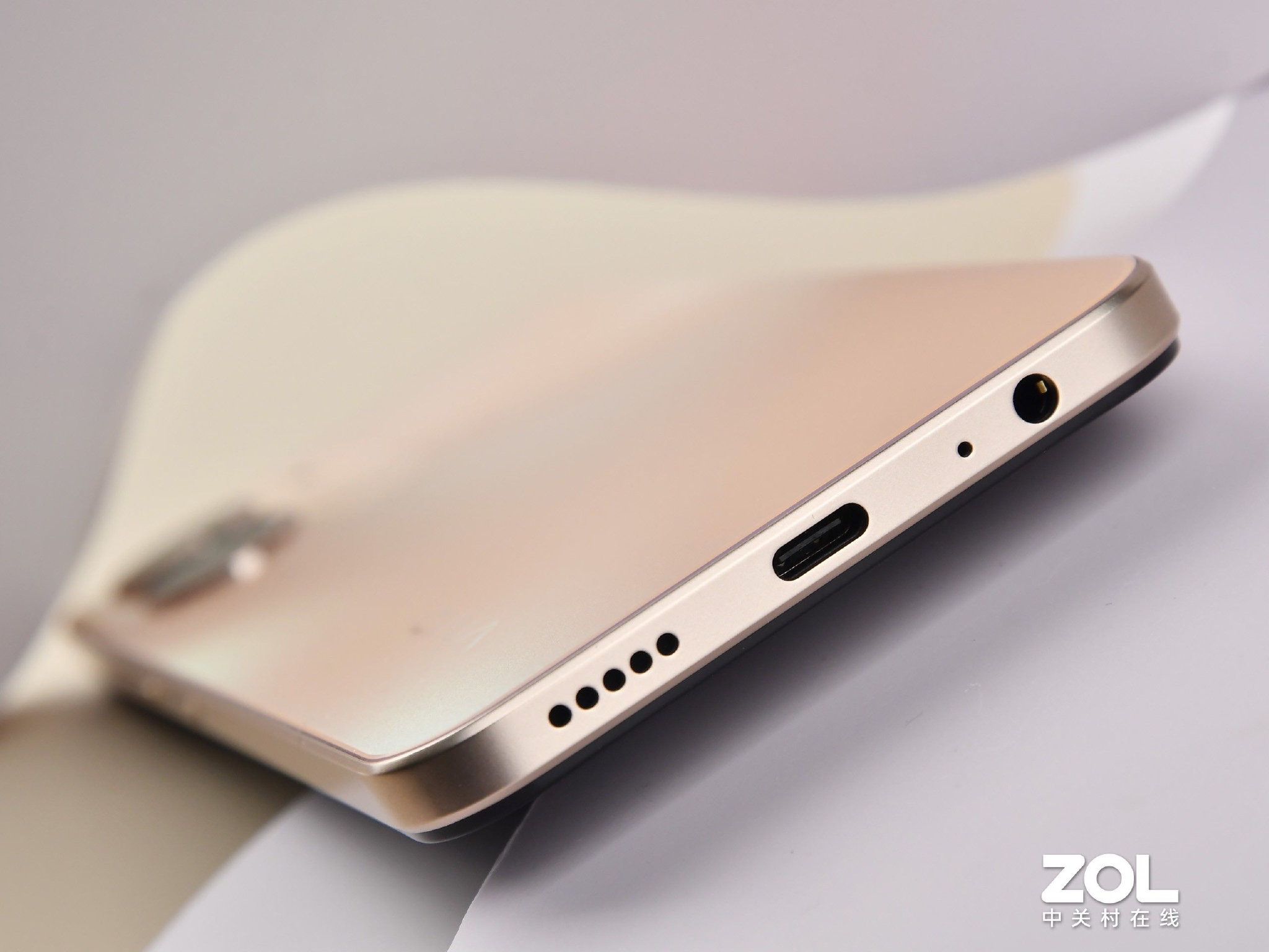 vivo Y35全面评测:2022年的入门级产品应该是啥样?