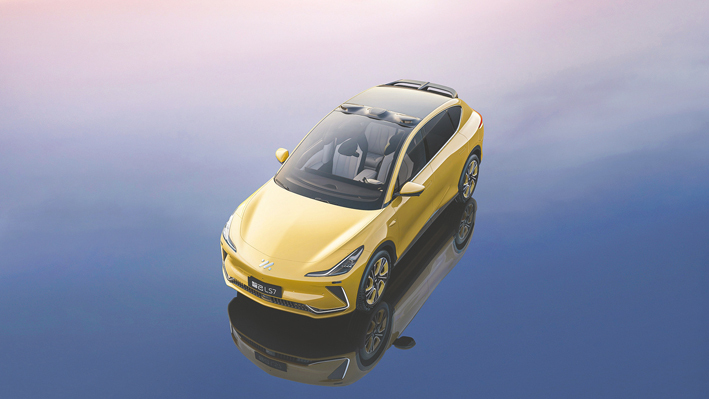 聚焦极致驾控 智己交卷第二款车 智能“颠覆者”如何炼成?