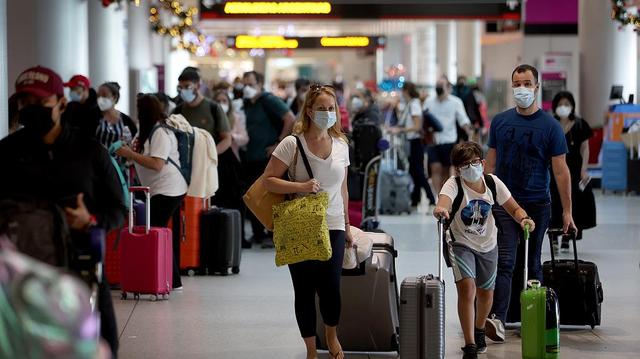 航班取消加剧混乱,美西南航空和联邦政府双双被批