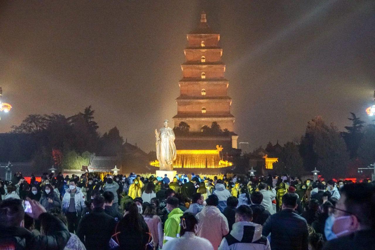 热气腾腾!这是昨夜今晨的中国