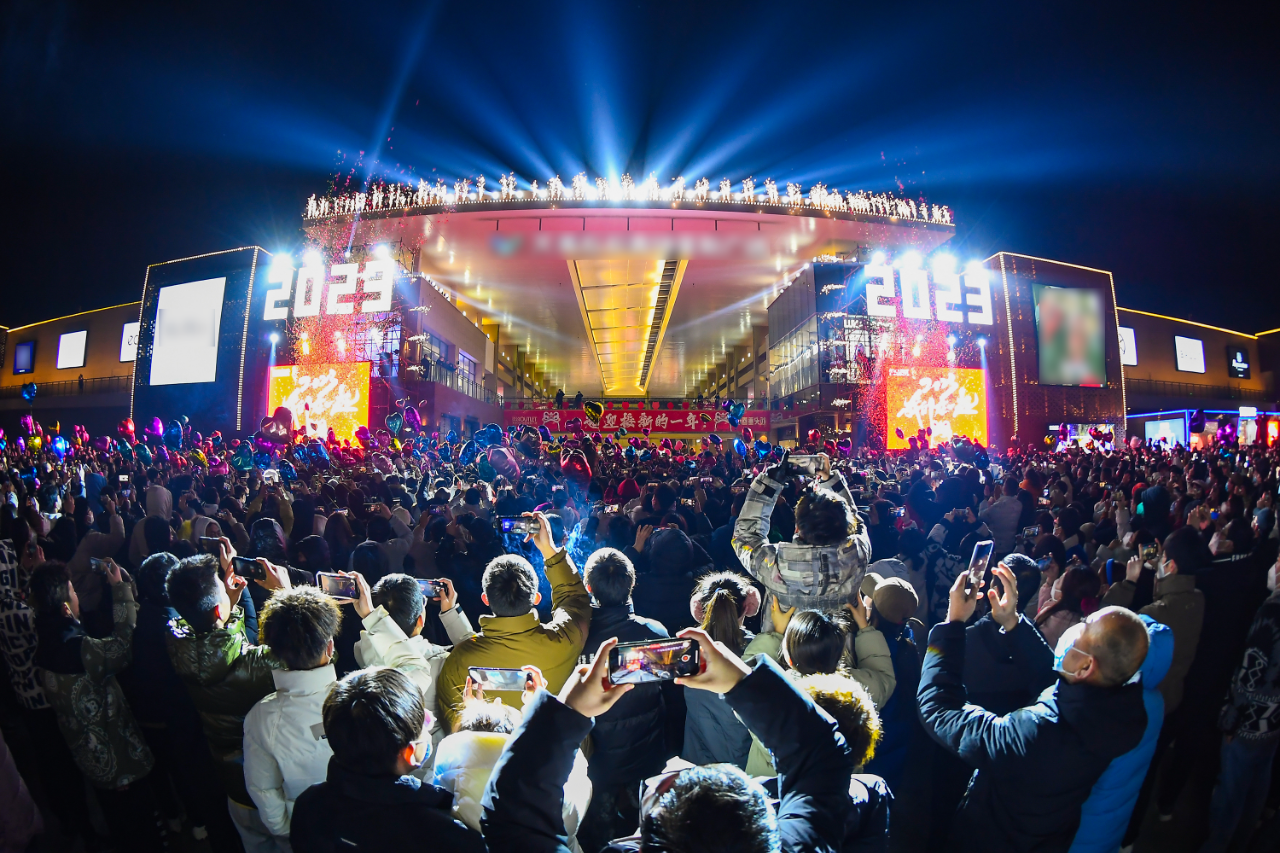 热气腾腾!这是昨夜今晨的中国