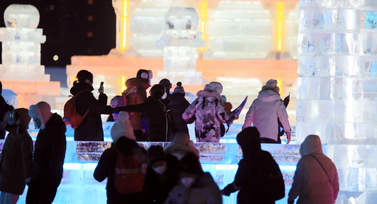 热气腾腾!这是昨夜今晨的中国