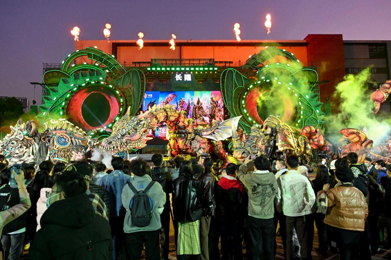 热气腾腾!这是昨夜今晨的中国