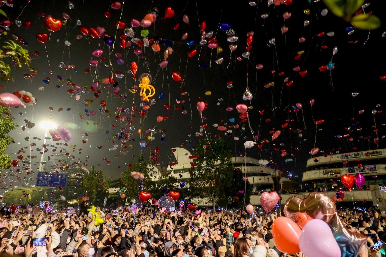 热气腾腾!这是昨夜今晨的中国