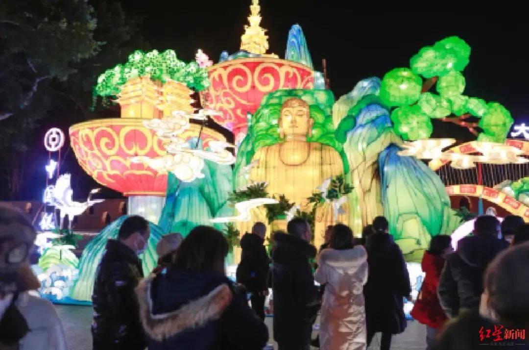 一5A级景区发话:购物不满意,1个月内可全退!全国多地景区已达上限,限流!这里近4万人涌入,导航