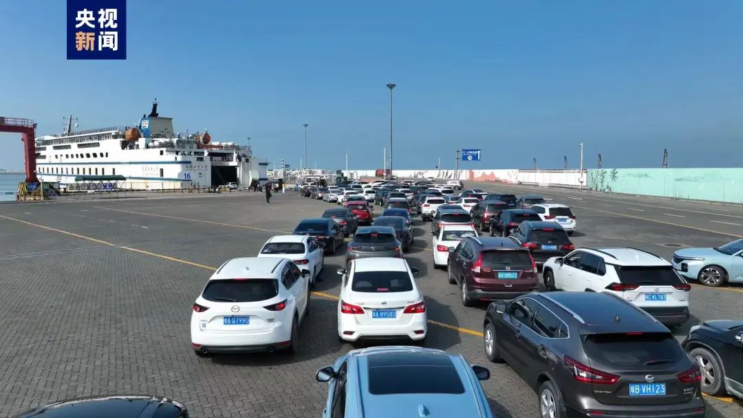 一5A级景区发话:购物不满意,1个月内可全退!全国多地景区已达上限,限流!这里近4万人涌入,导航