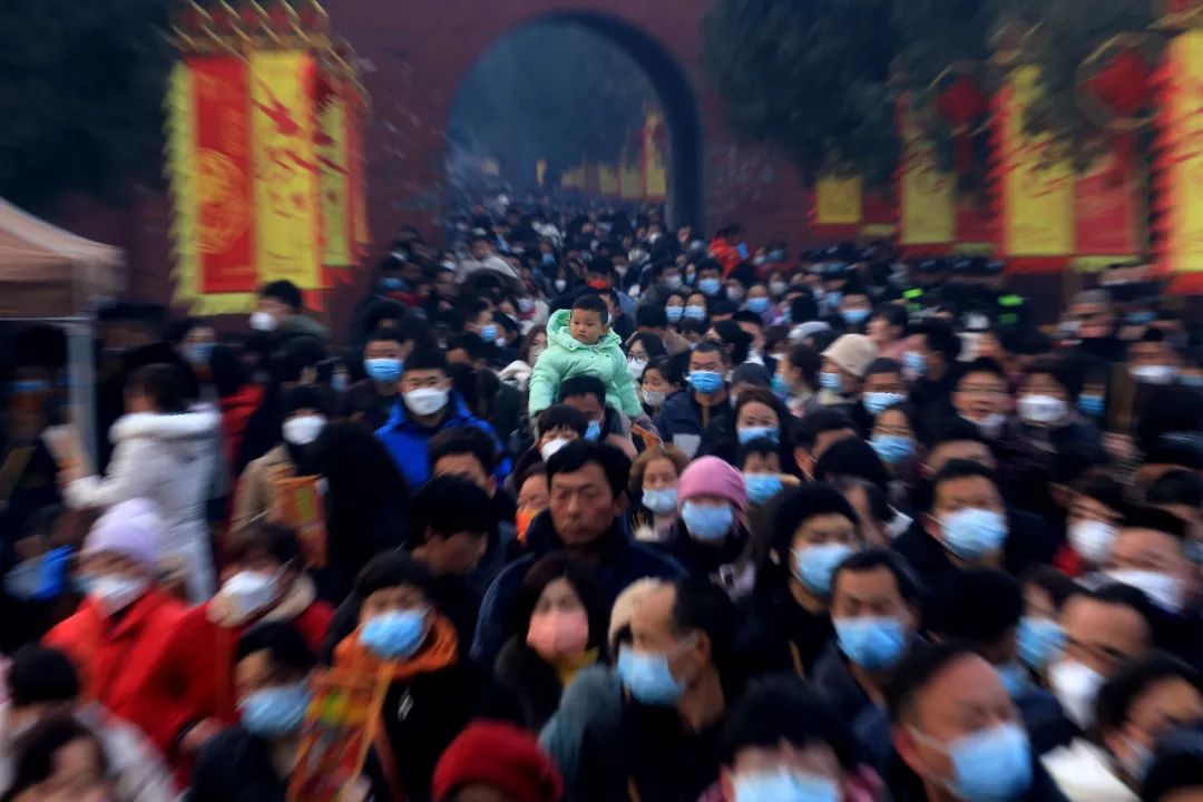 一5A级景区发话:购物不满意,1个月内可全退!全国多地景区已达上限,限流!这里近4万人涌入,导航