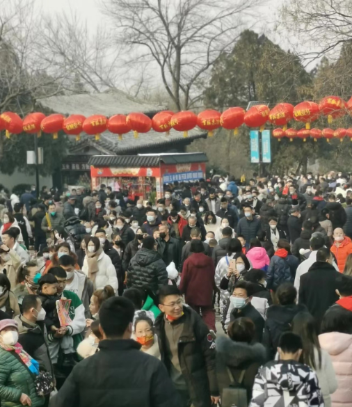 一5A级景区发话:购物不满意,1个月内可全退!全国多地景区已达上限,限流!这里近4万人涌入,导航