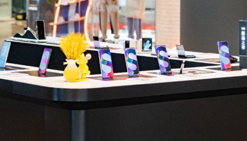 “租个手机回家过年”,我后悔了