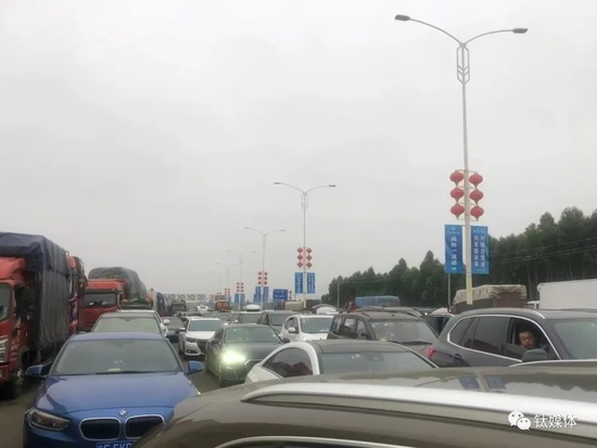 春节3.08亿游客去哪了:我在三亚堵车,你在大理看人海