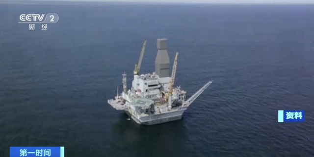 出口量大增70%!俄罗斯遭制裁,美国借机大量出售高价原油