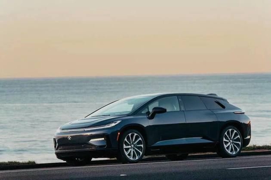 贾跃亭的测试车3月抵达上海, 4月交付,他本人呢?